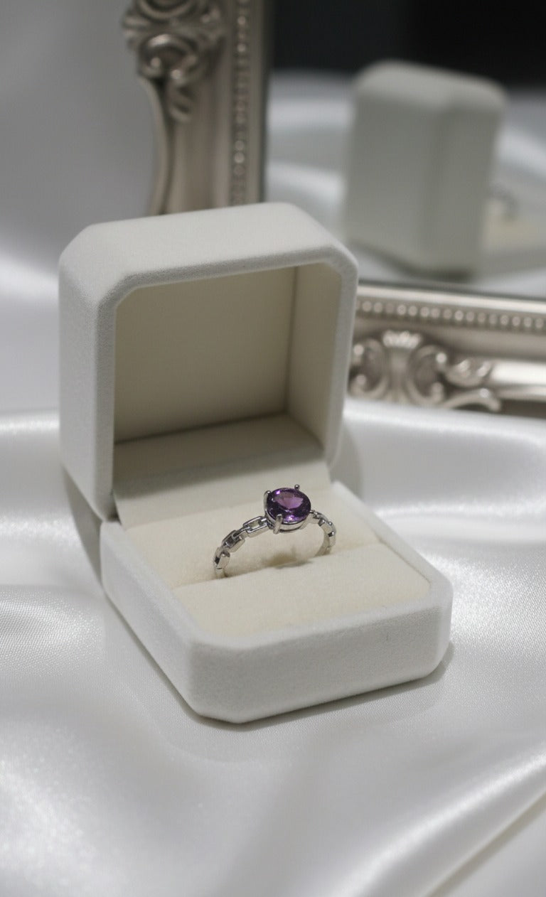 Natural Amethyst Solitaire Ring with Chain-Link Band — Sterling Silver | Kumara Shines